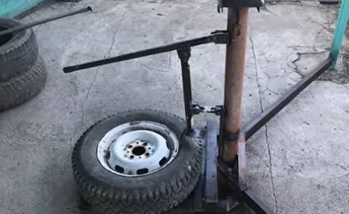 Шиномонтажный станок своими руками (2018)_0.jpg